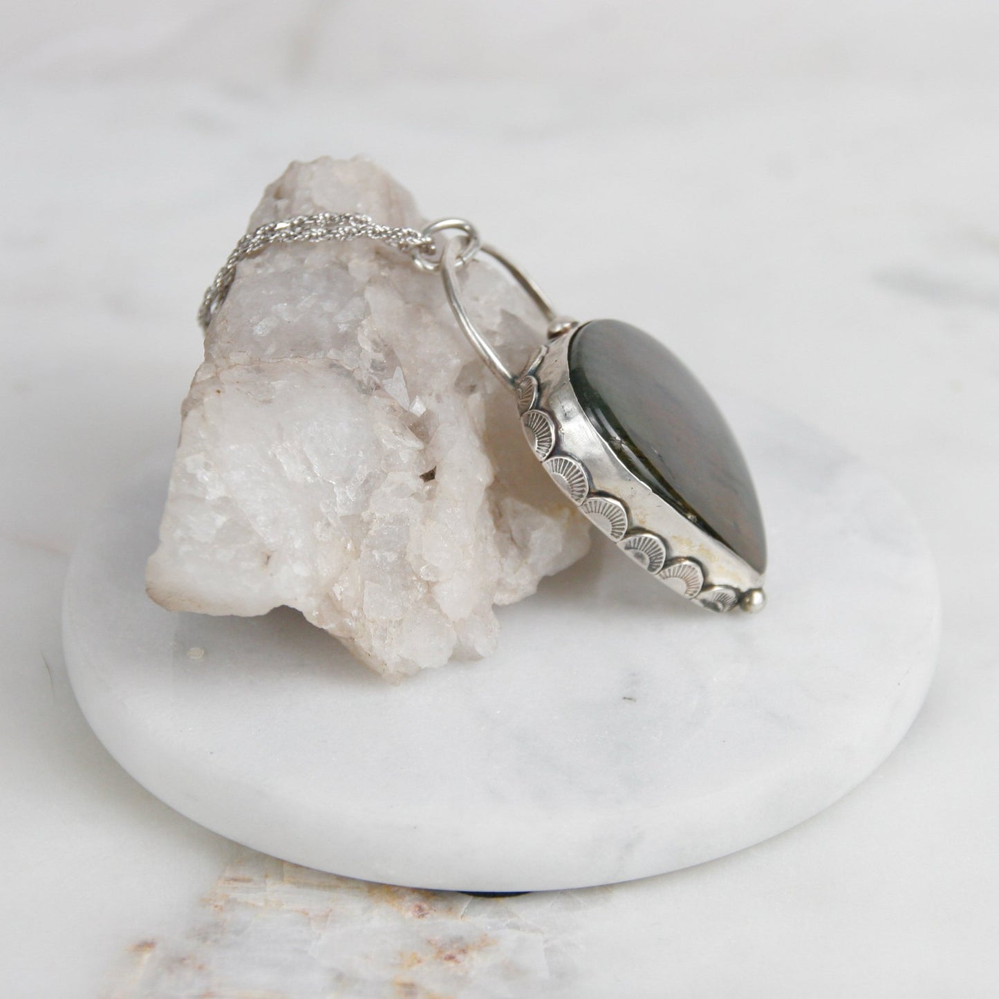 Labradorite Scalloped Pendant