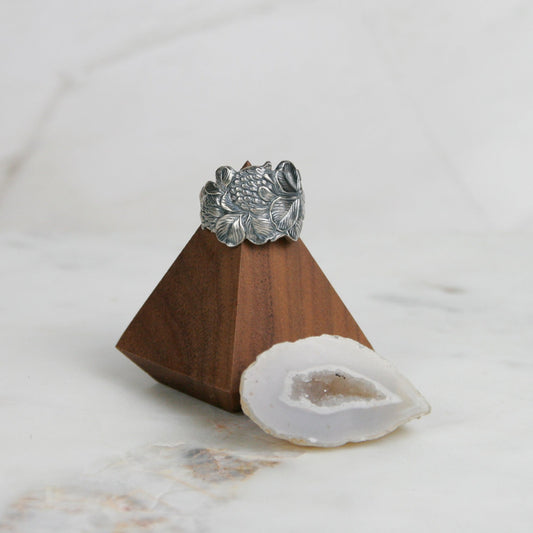 Antique Reed and Barton Floral Spoon Ring: Clover